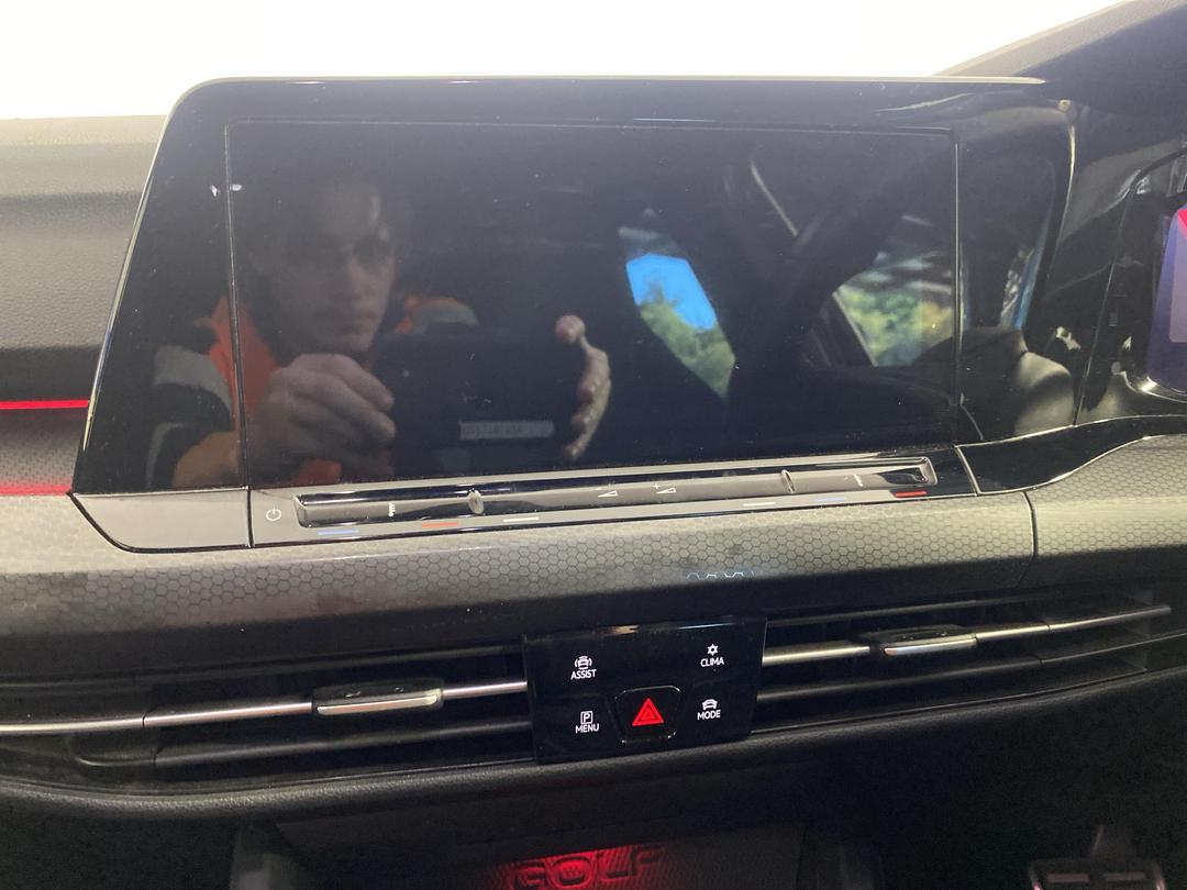 Photo '18' of Volkswagen Golf