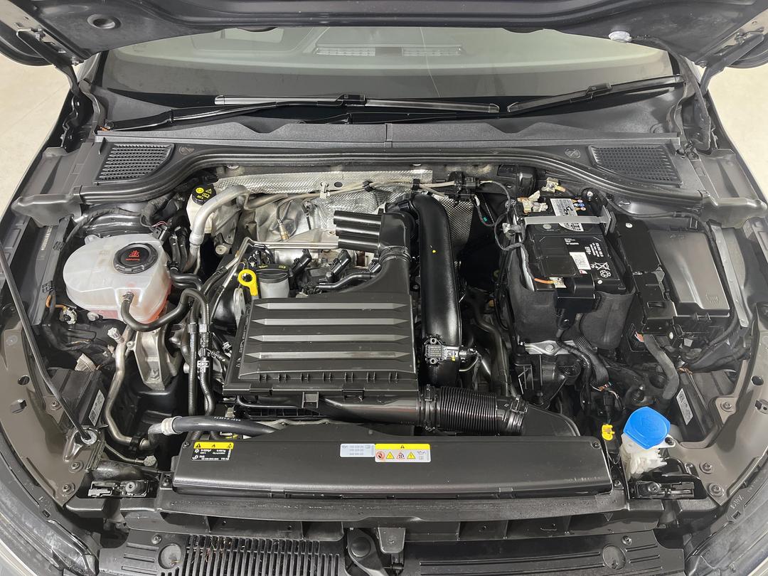 Photo '13' of Volkswagen Golf