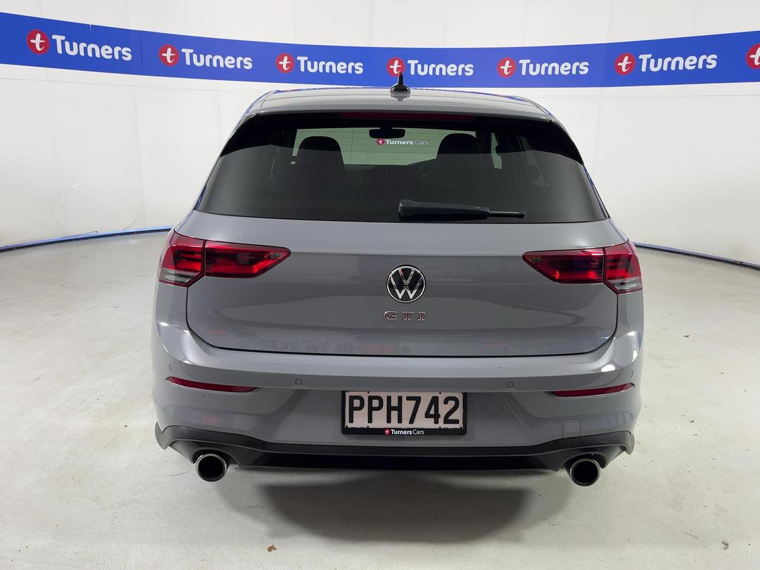 Photo '6' of Volkswagen Golf