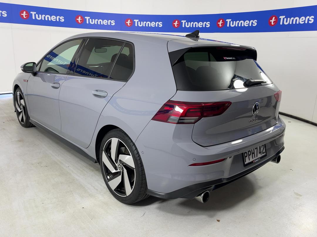 Photo '5' of Volkswagen Golf