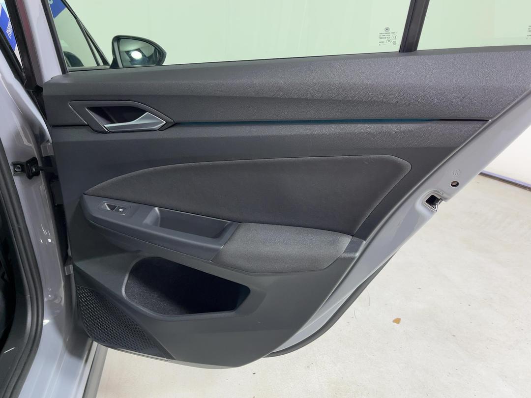 Photo '19' of Volkswagen Golf