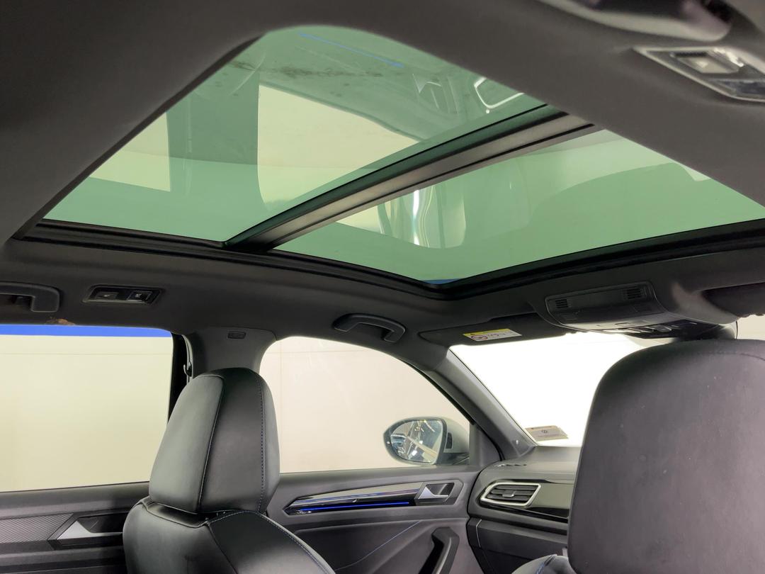 Photo '29' of Volkswagen T-ROC