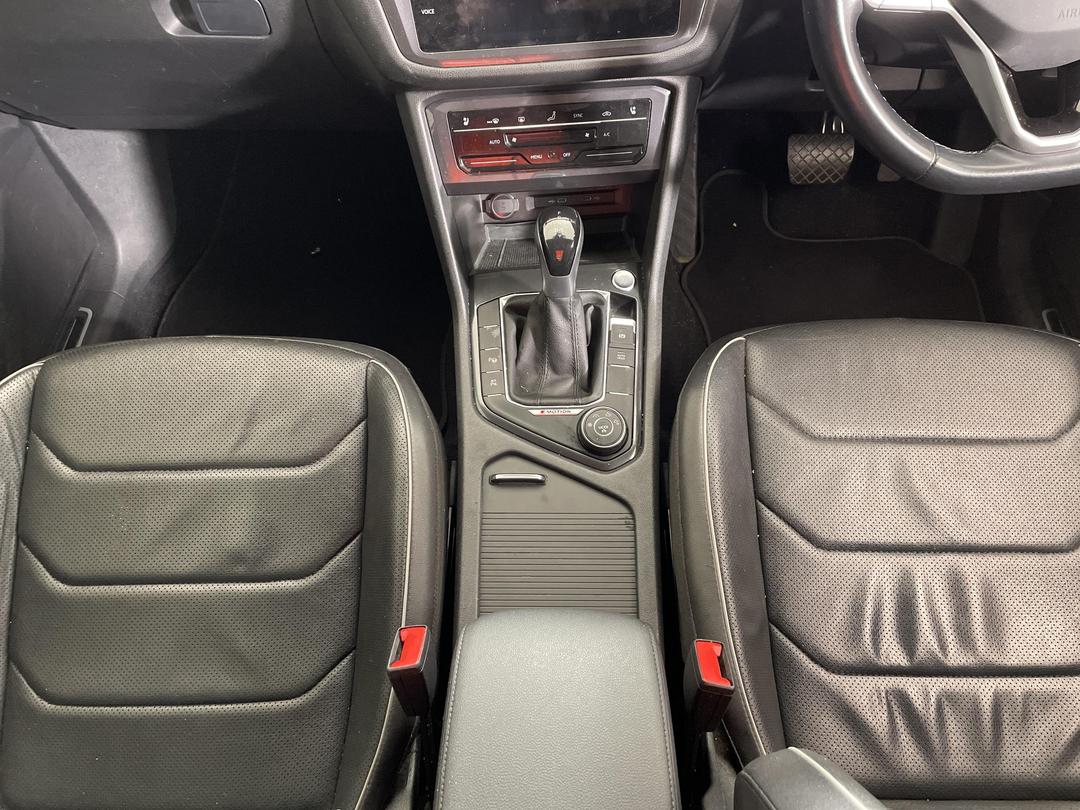 Photo '18' of Volkswagen Tiguan