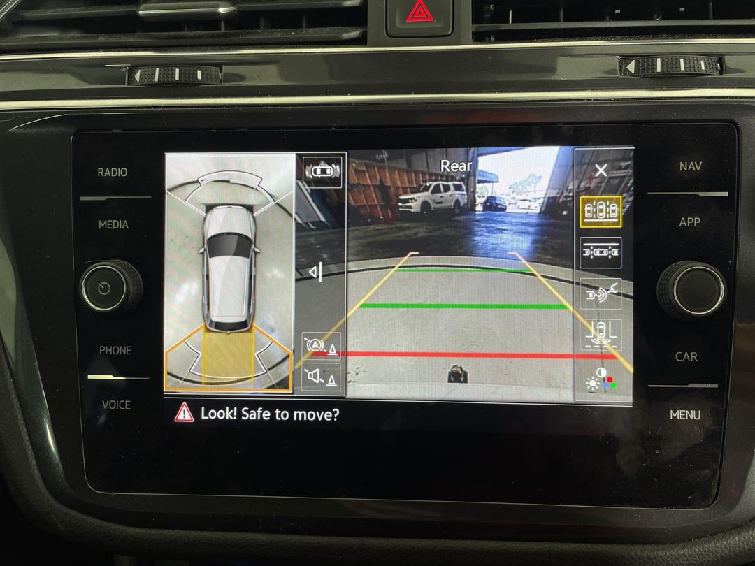 Photo '25' of Volkswagen Tiguan