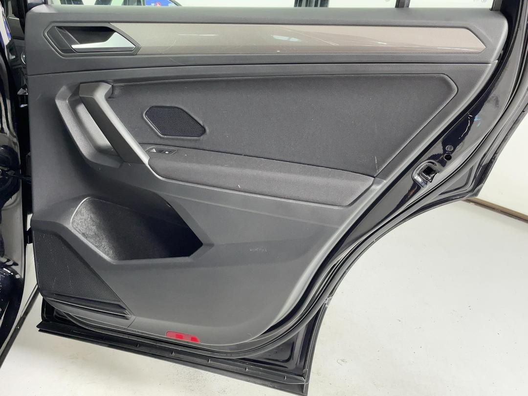 Photo '19' of Volkswagen Tiguan