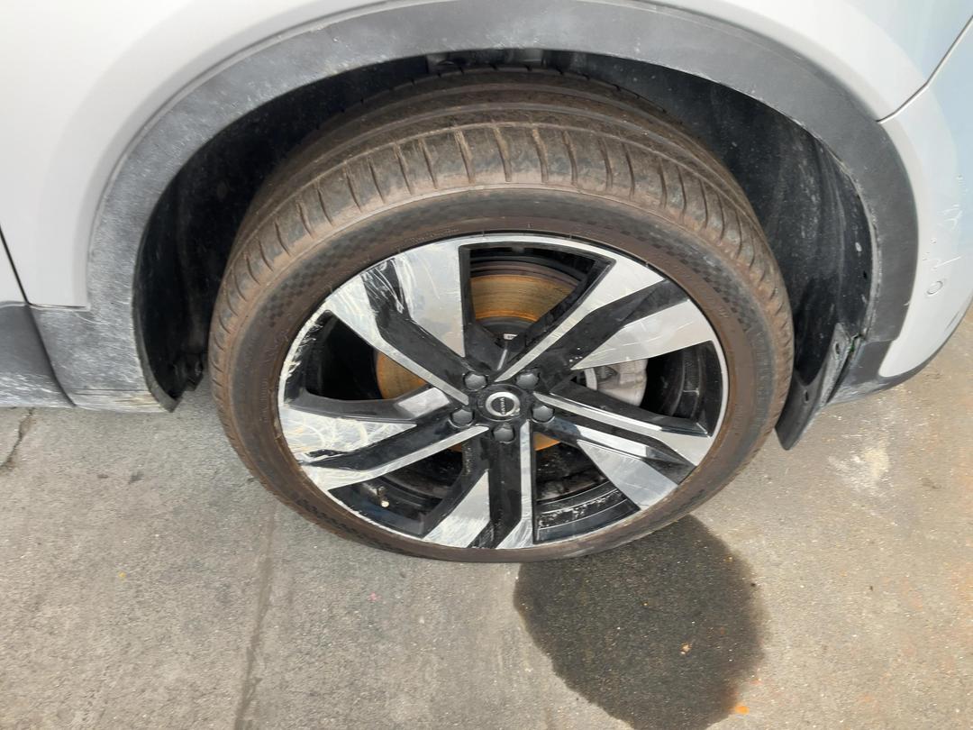 Photo '2' of Volvo XC40 B5 Ultimate Dark