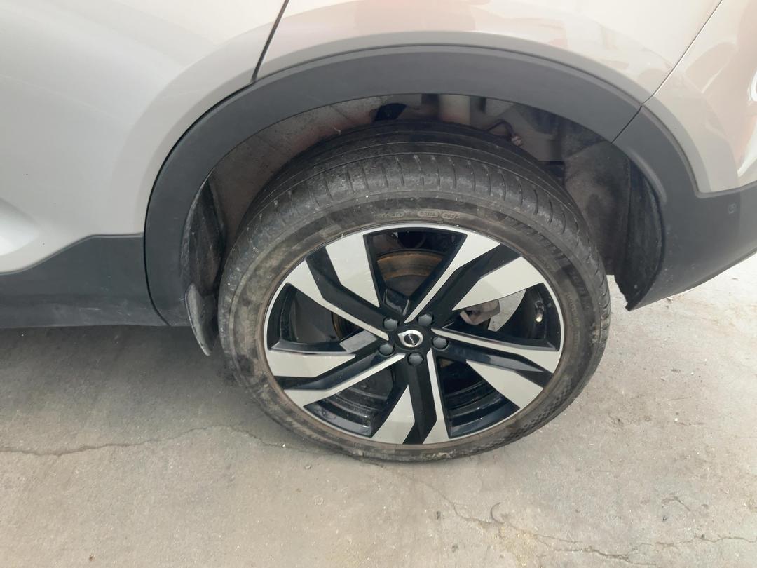 Photo '8' of Volvo XC40 B5 Ultimate Dark