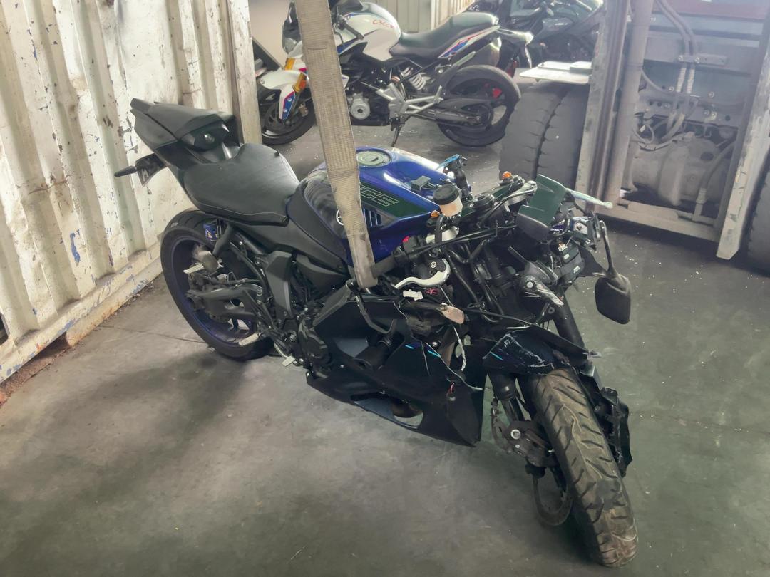 Photo '2' of Yamaha YZF-R7LA N Photo '2' of Yamaha YZF-R7LA N