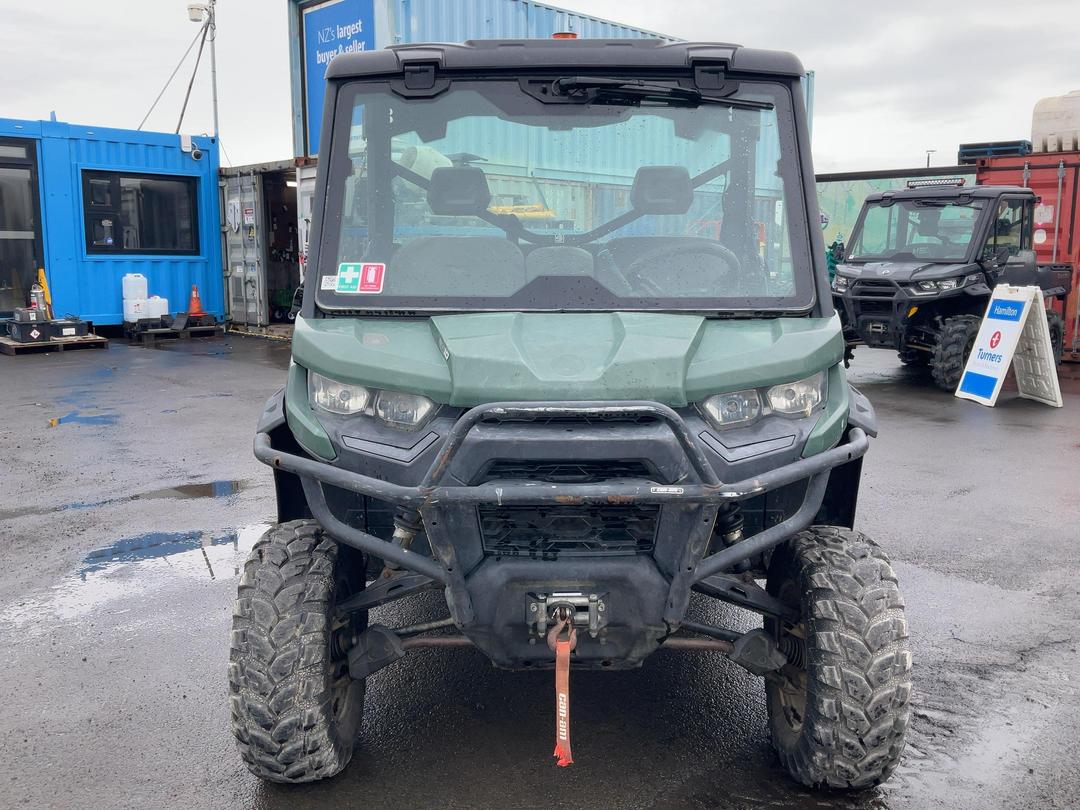 Photo '8' of Can Am Defender