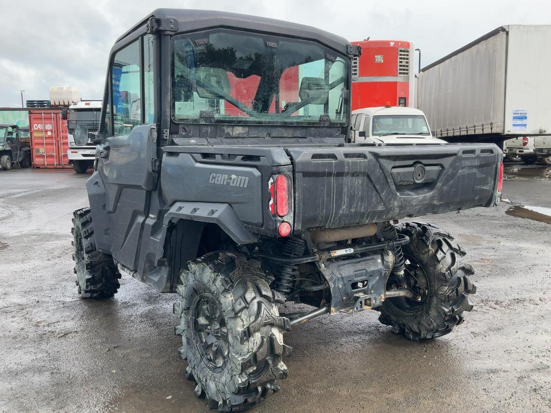 Photo '5' of Can Am Defender Limited 4WD