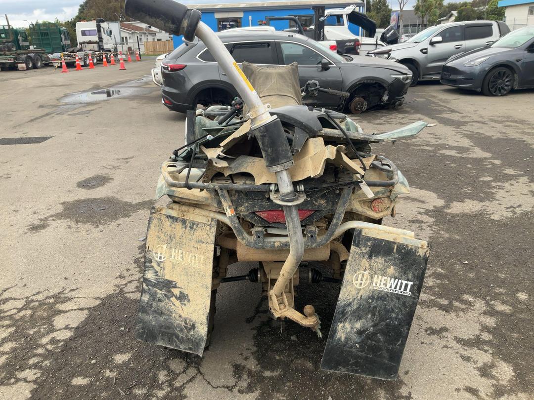 Photo '4' of Can Am Outlander 570 XU - Otawa