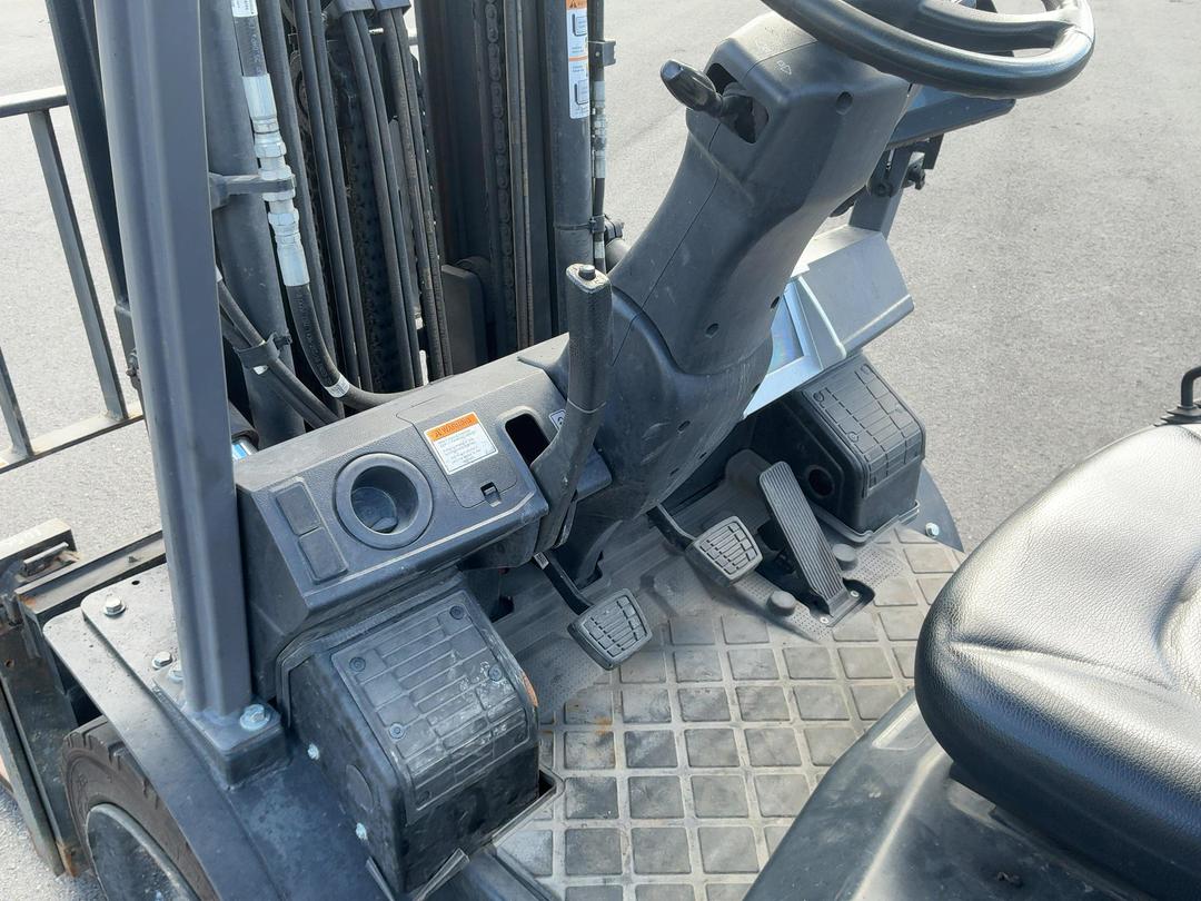 Photo '27' of Crown CD35C-7 Forklift