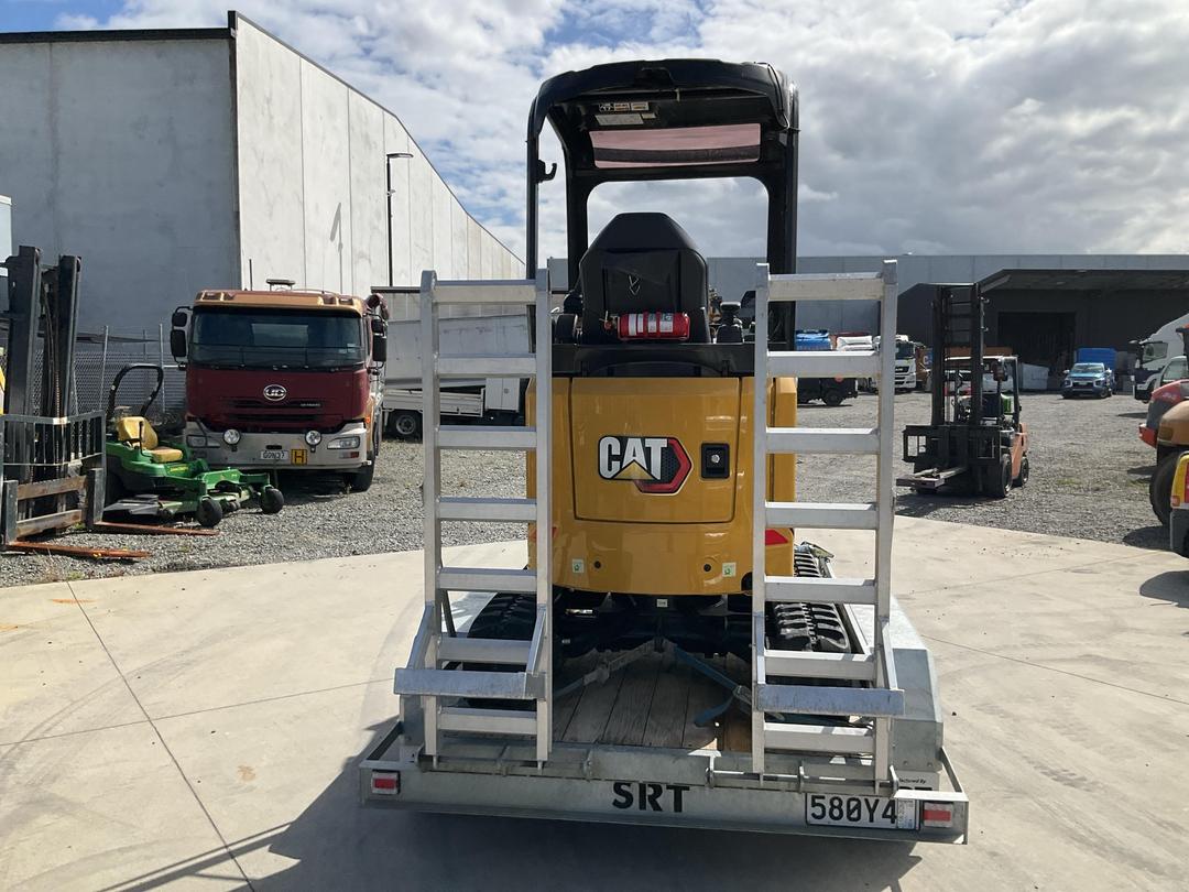 Photo '5' of Excavator Caterpillar 301.7/SRT Excavator Trailer Flat Deck - Tandem