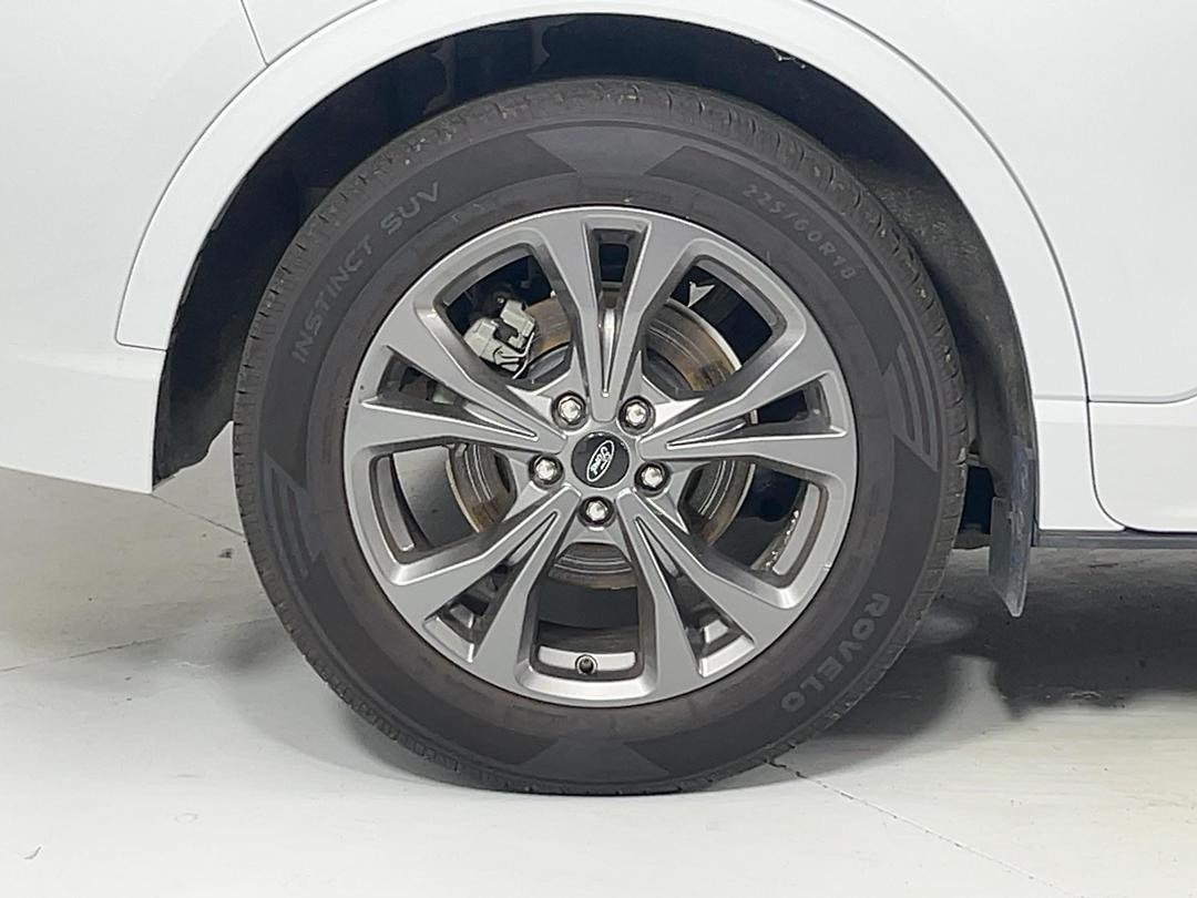 Photo '12' of Ford Escape