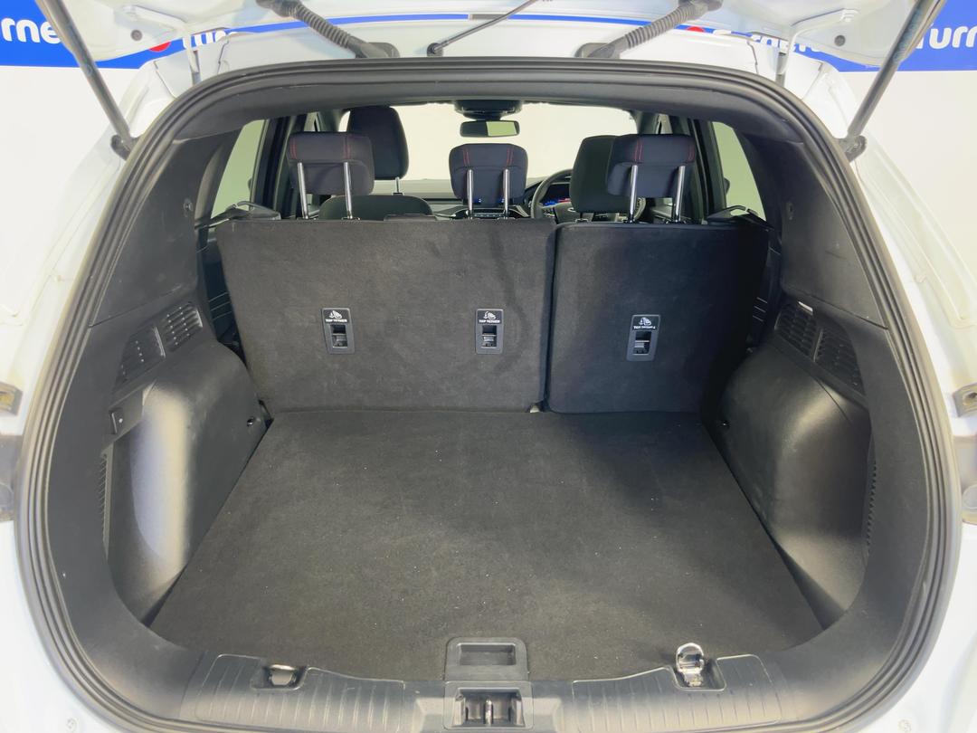 Photo '14' of Ford Escape