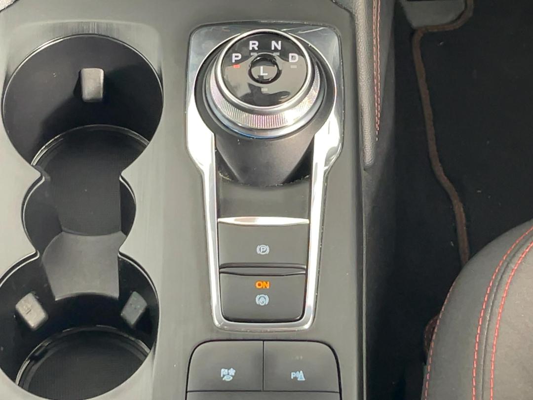 Photo '26' of Ford Escape