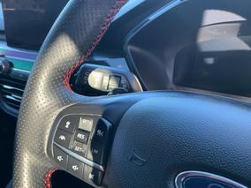 Photo '29' of Ford Escape