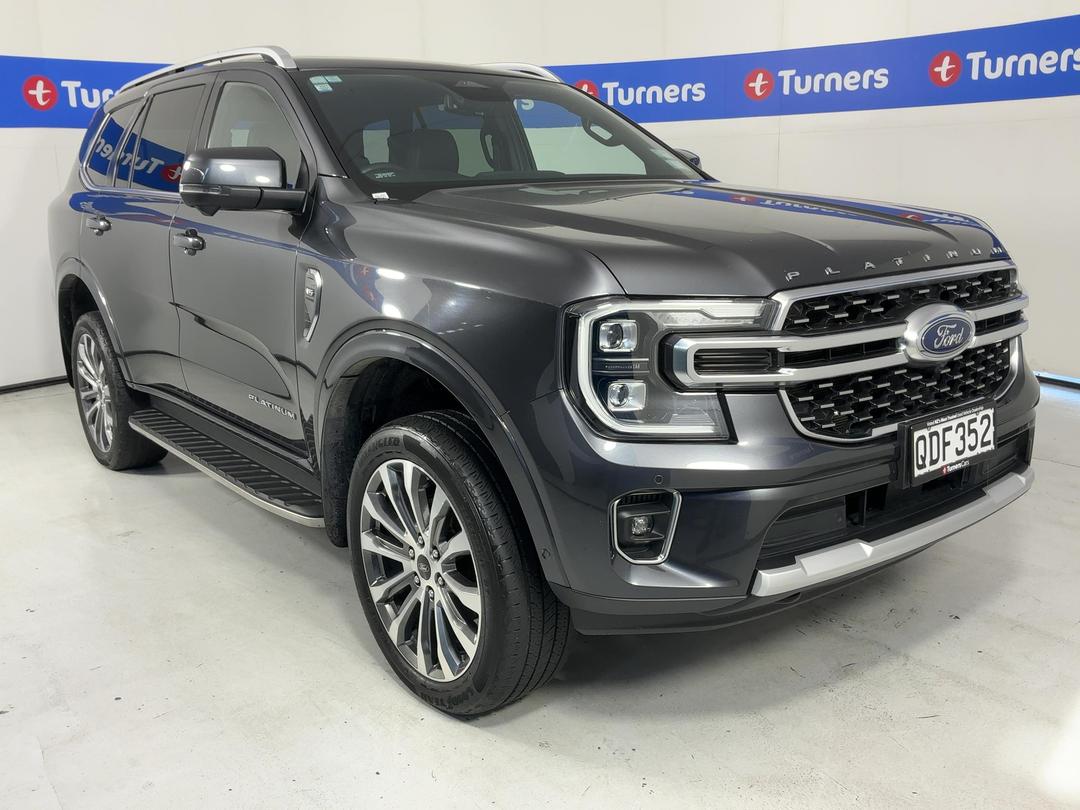 Photo '1' of Ford Everest