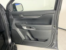 Photo '15' of Ford Everest
