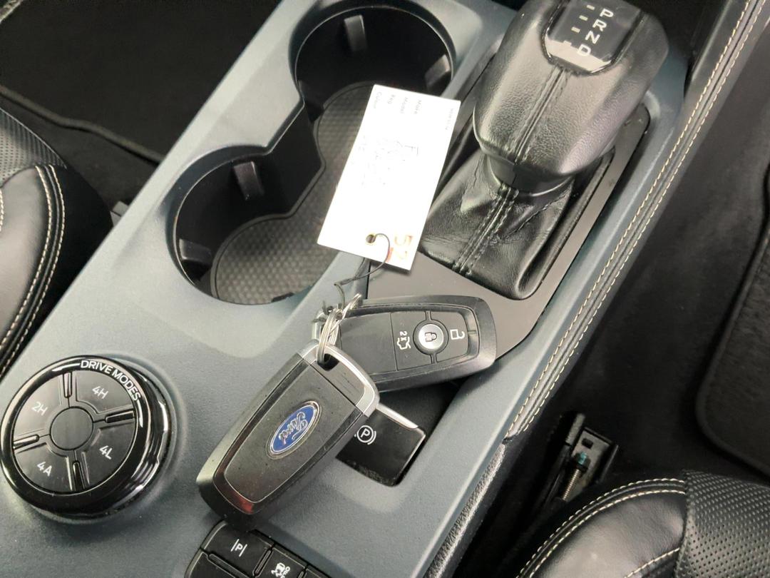 Photo '22' of Ford Everest
