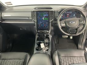 Photo '17' of Ford Everest