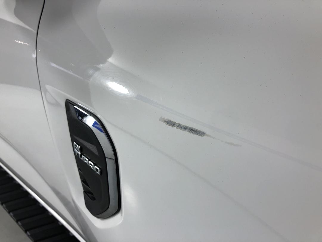 Photo '23' of Ford Everest