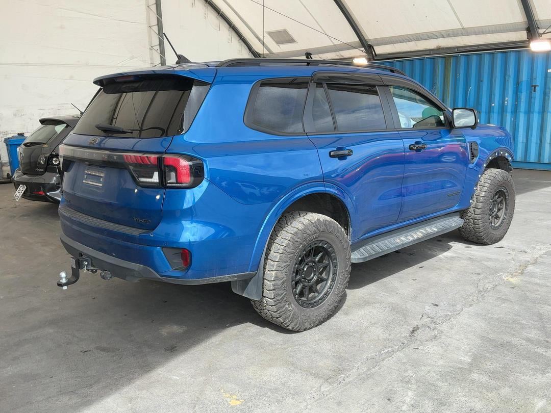 Photo '13' of Ford Everest Sport Photo '13' of Ford Everest Sport