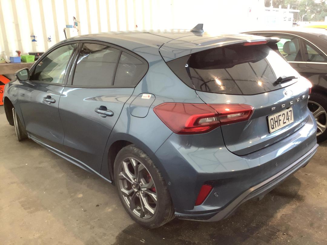 Photo '5' of Ford Focus ST-Line X