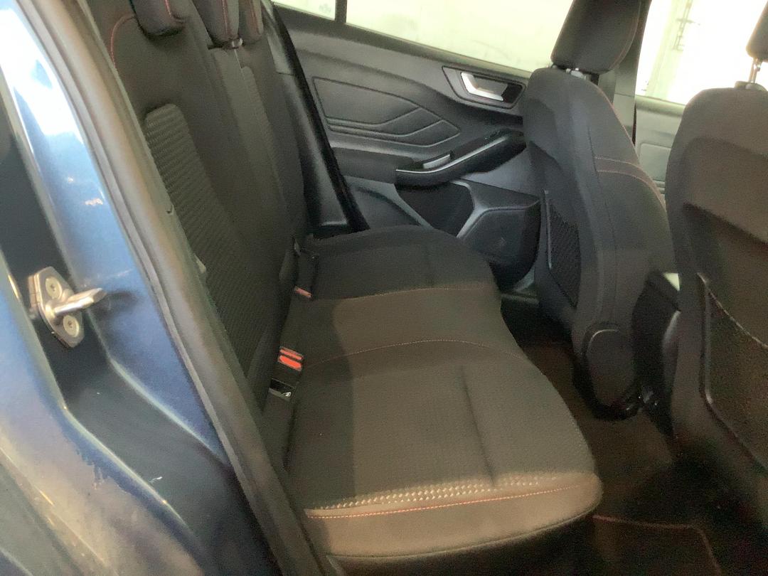 Photo '7' of Ford Focus ST-Line X