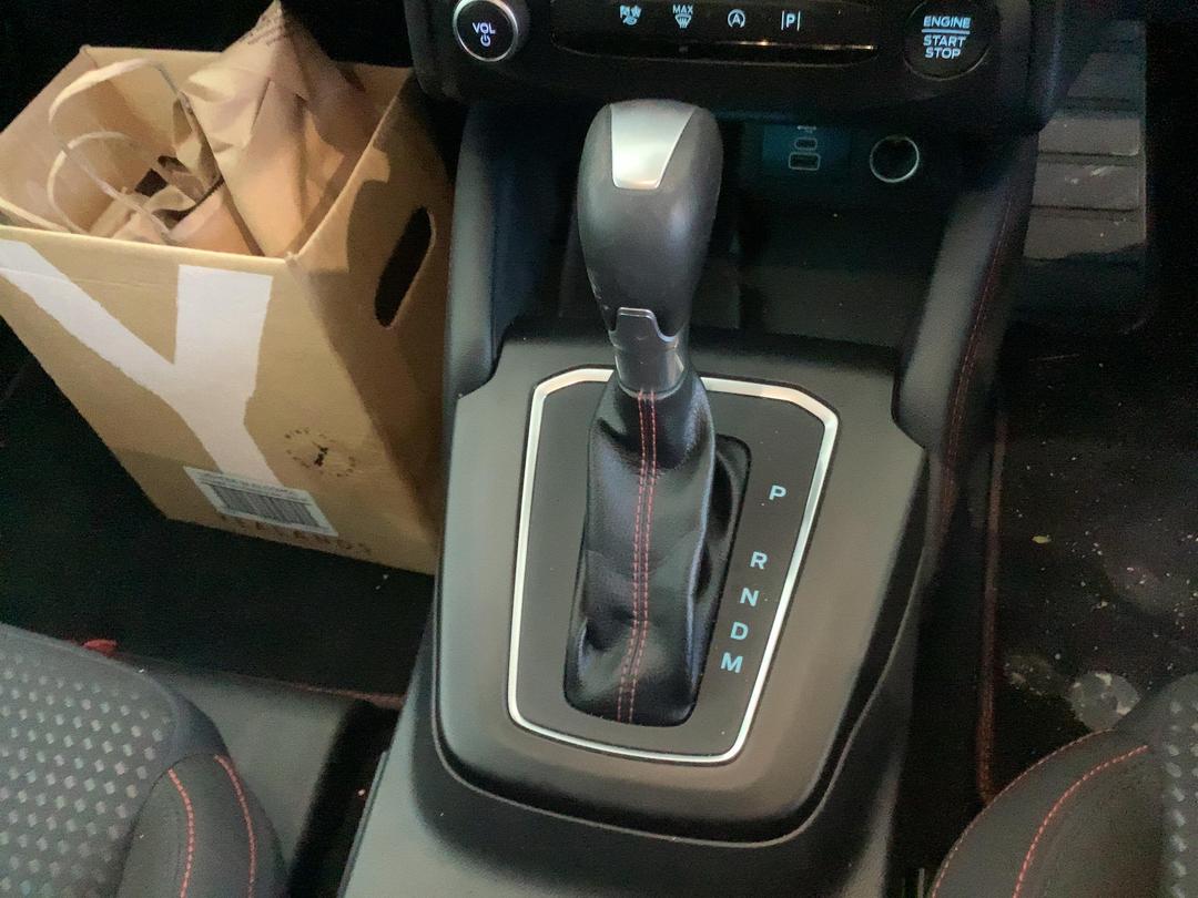 Photo '14' of Ford Focus ST-Line X