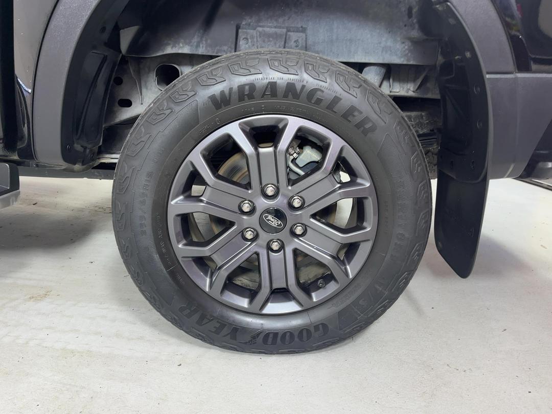 Photo '11' of Ford Ranger