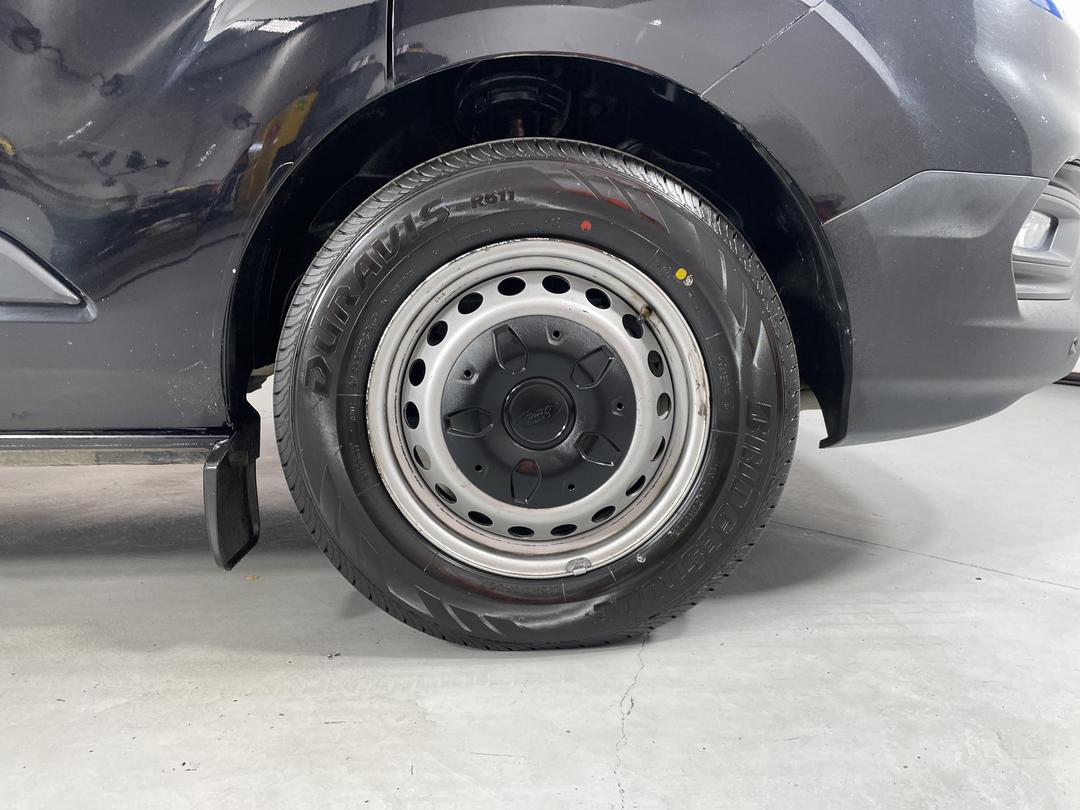 Photo '9' of Ford Transit