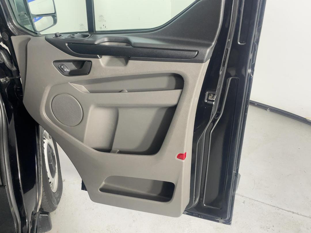 Photo '15' of Ford Transit
