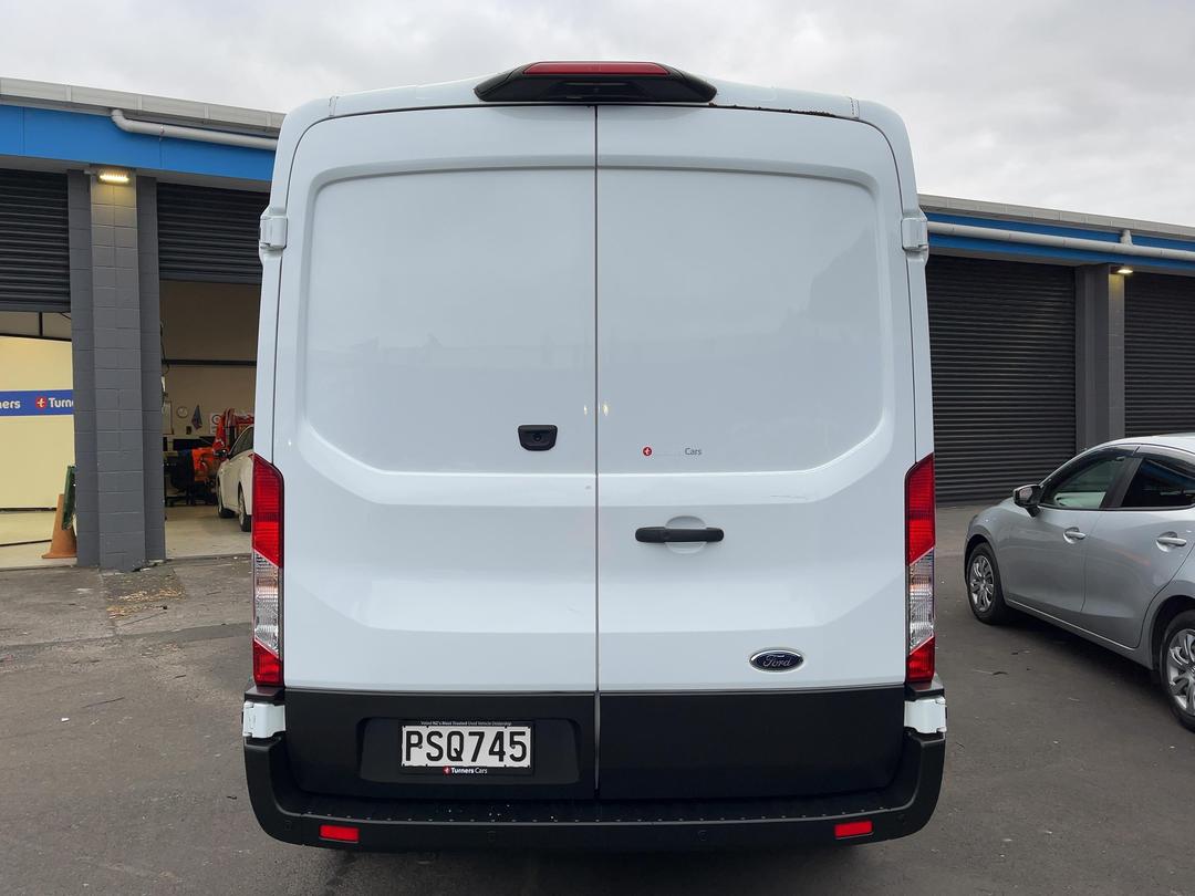 Photo '6' of Ford Transit