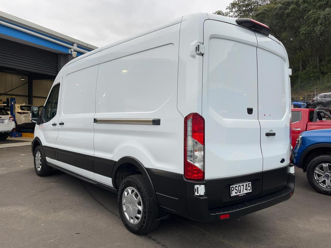 Photo '5' of Ford Transit