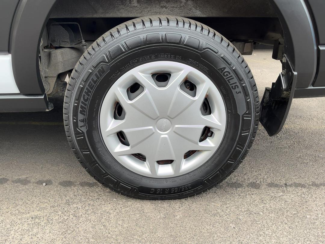Photo '11' of Ford Transit
