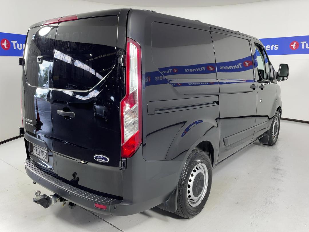 Photo '7' of Ford Transit