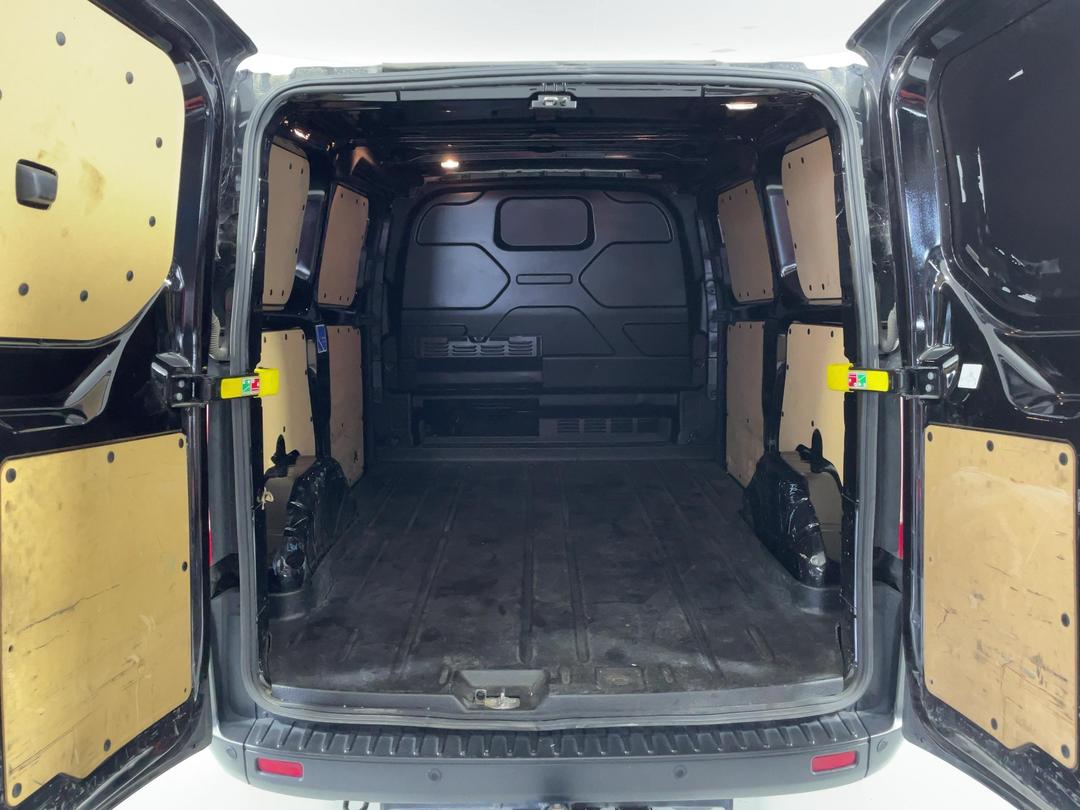 Photo '14' of Ford Transit