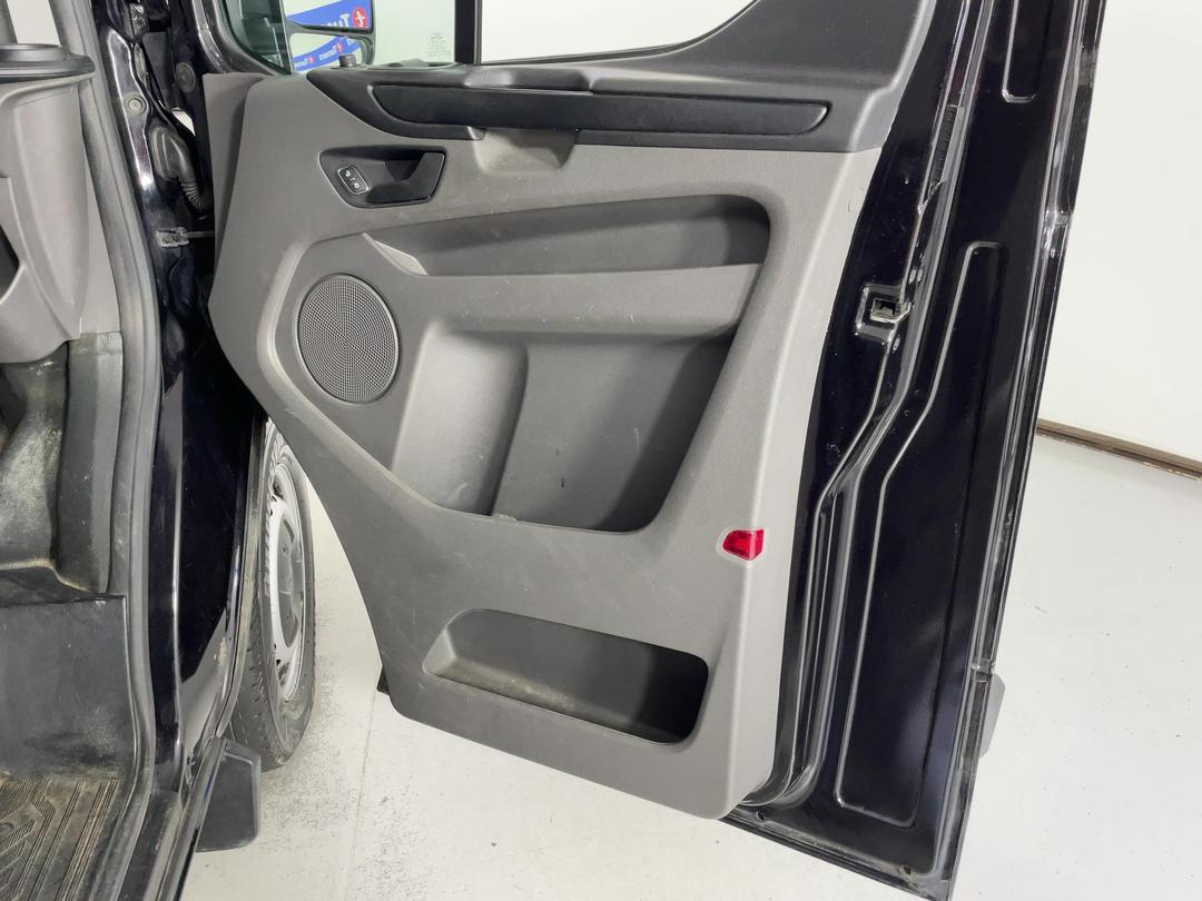 Photo '15' of Ford Transit