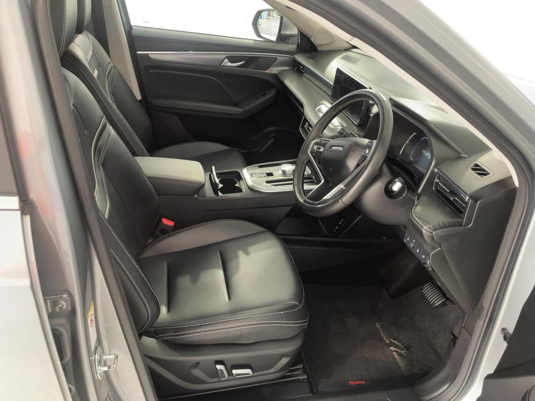 Photo '16' of Haval Jolion