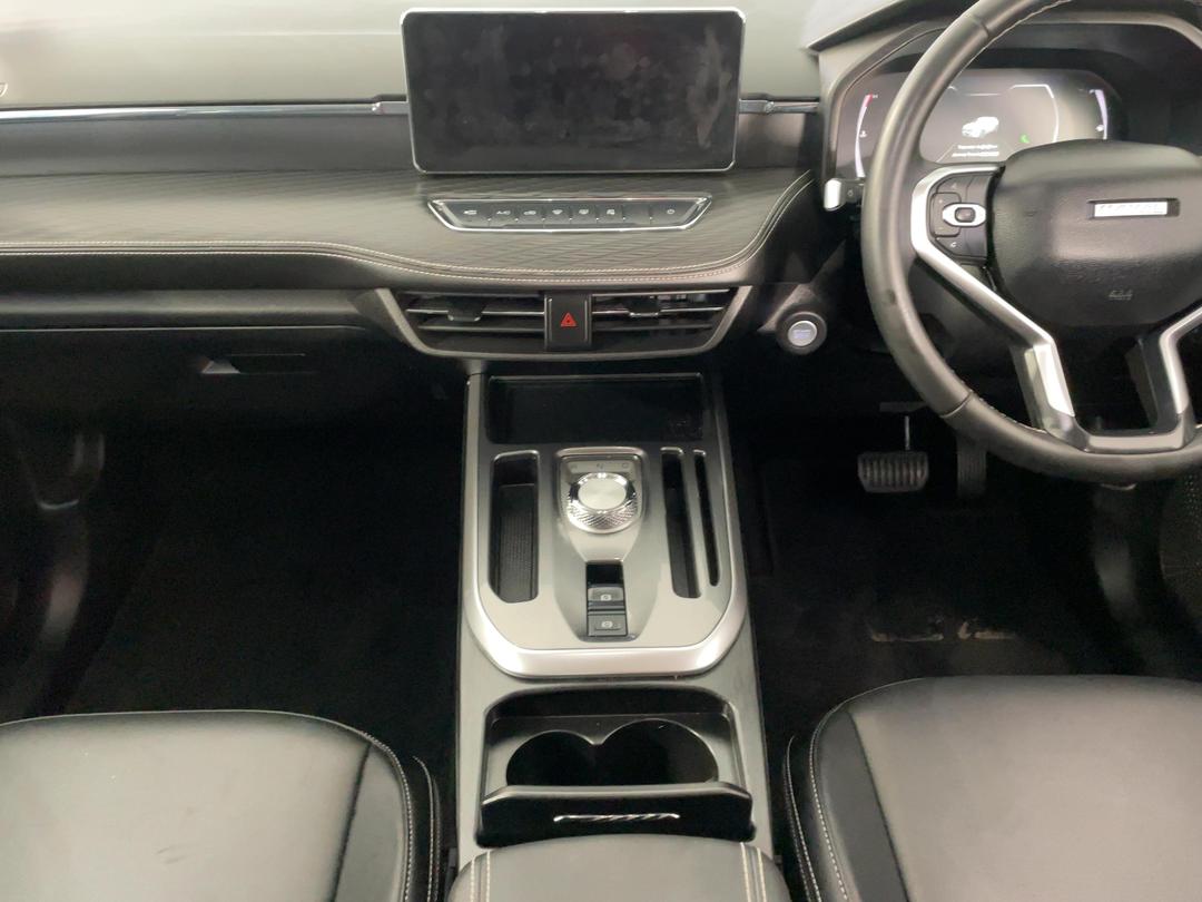Photo '18' of Haval Jolion