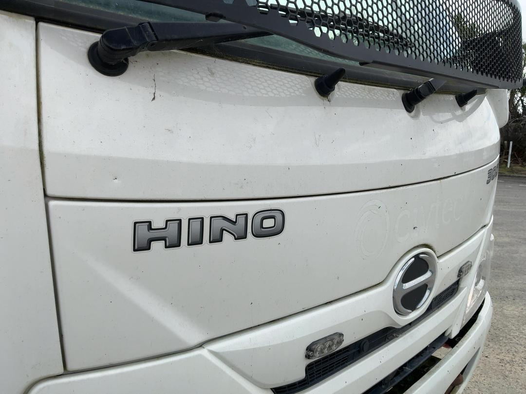 Photo '23' of Hino 300 XZU605R Transporter