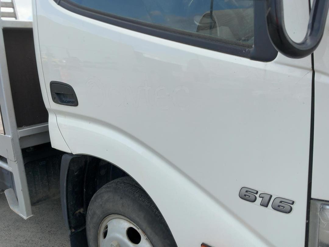 Photo '24' of Hino 300 XZU605R Transporter