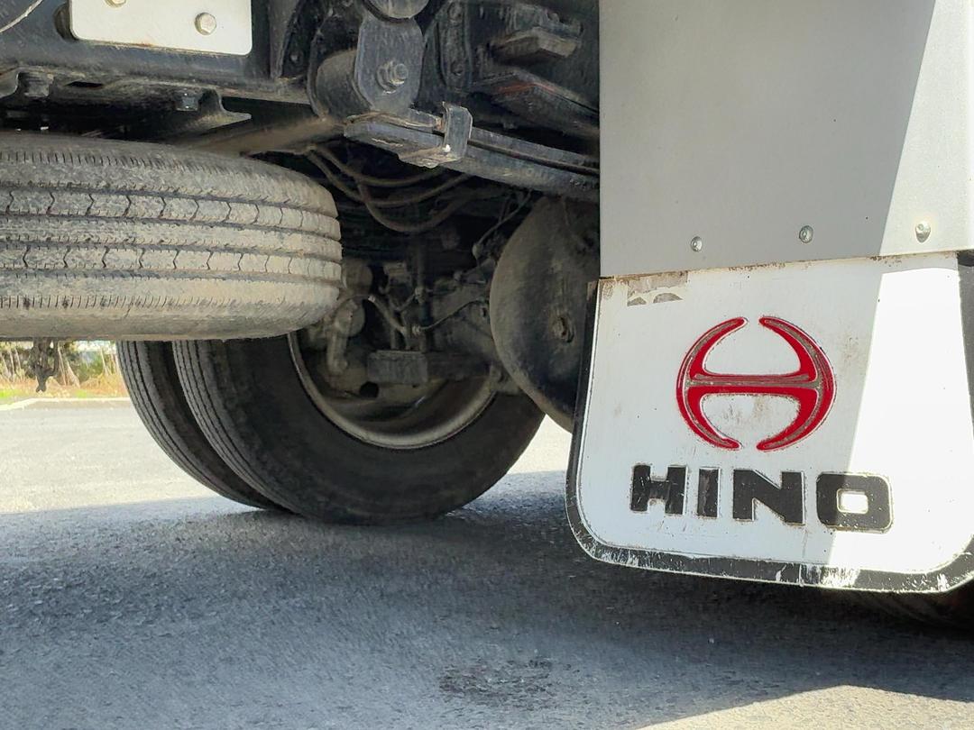 Photo '36' of Hino 300 XZU605R Transporter