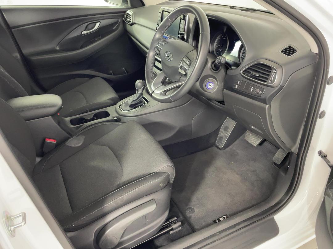 Photo '16' of Hyundai I30