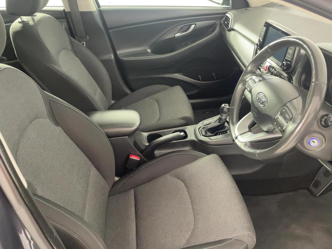 Photo '16' of Hyundai I30