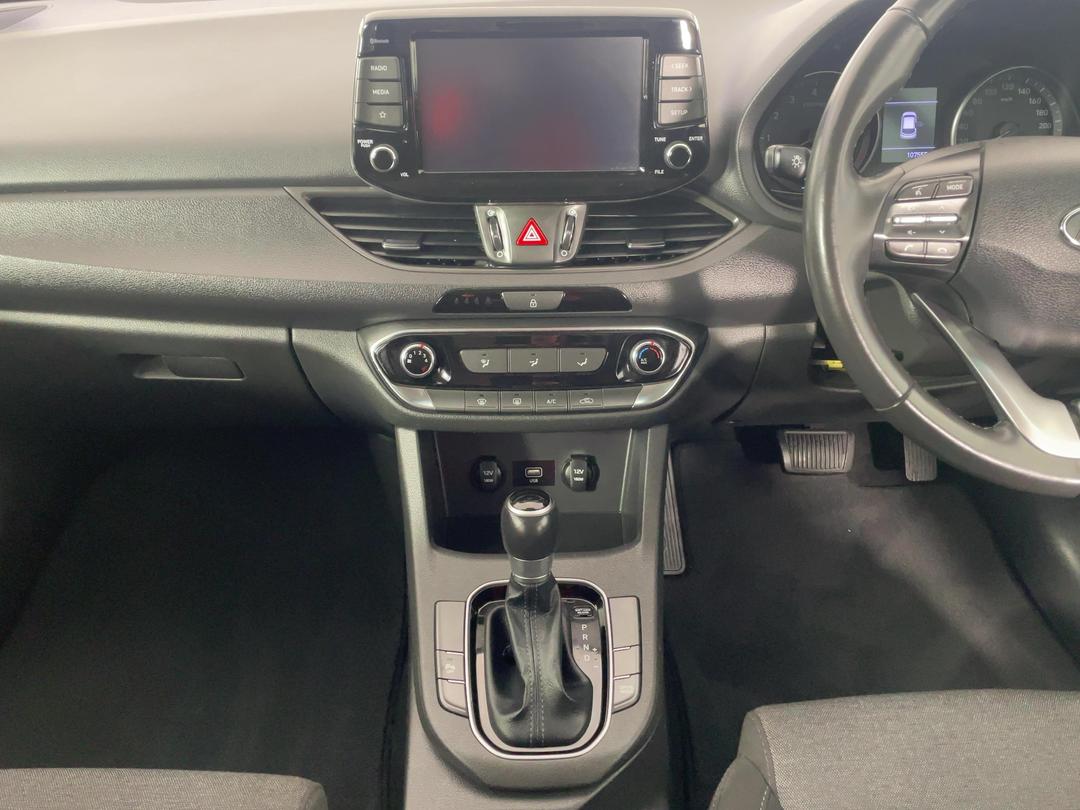 Photo '18' of Hyundai I30