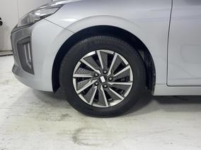 Photo '10' of Hyundai Ioniq