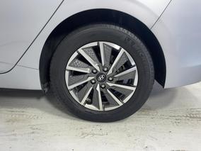 Photo '11' of Hyundai Ioniq