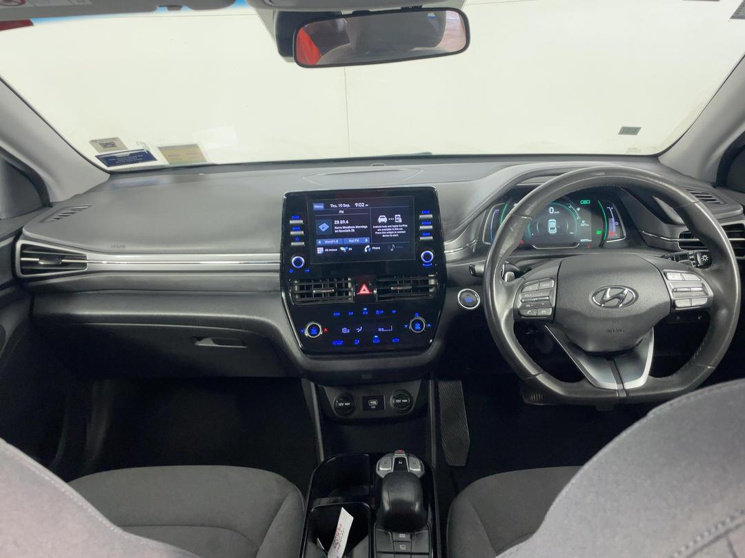 Photo '17' of Hyundai Ioniq